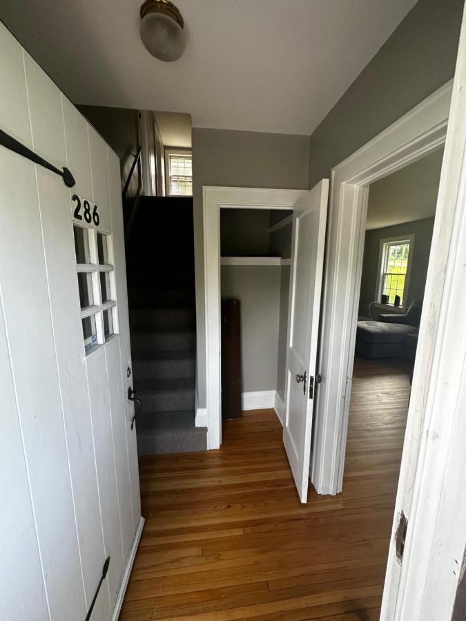 Cute Cape Cod Style Home Pittsfield Bagian luar foto